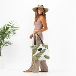 Aloha Collection Luau Day Tripper Go Anywhere Do Anything Lightweight Bag NWT